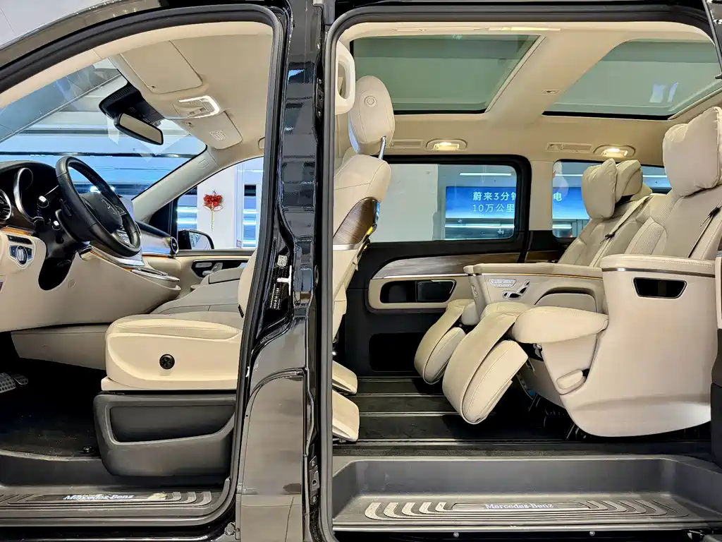 Mercedes-Benz V-Class — миниатюра 7