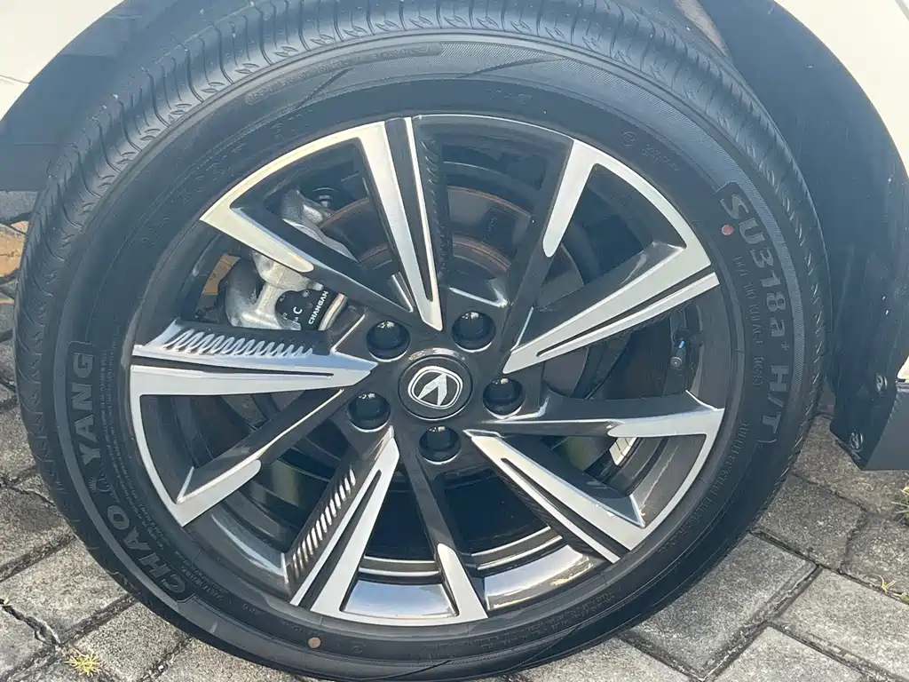 Changan Eado — миниатюра 5