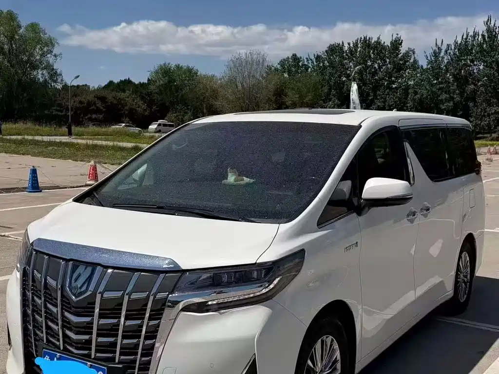 Toyota Alphard 2022