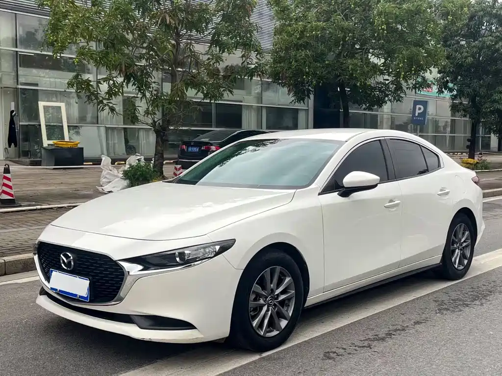 Mazda 3 Axela 2022