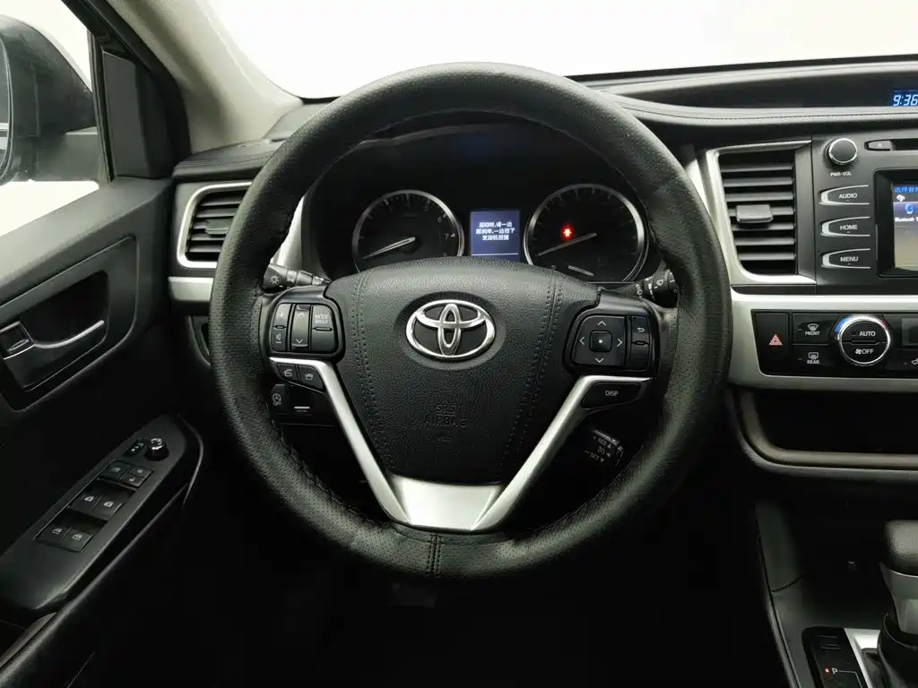 Toyota Highlander — миниатюра 11