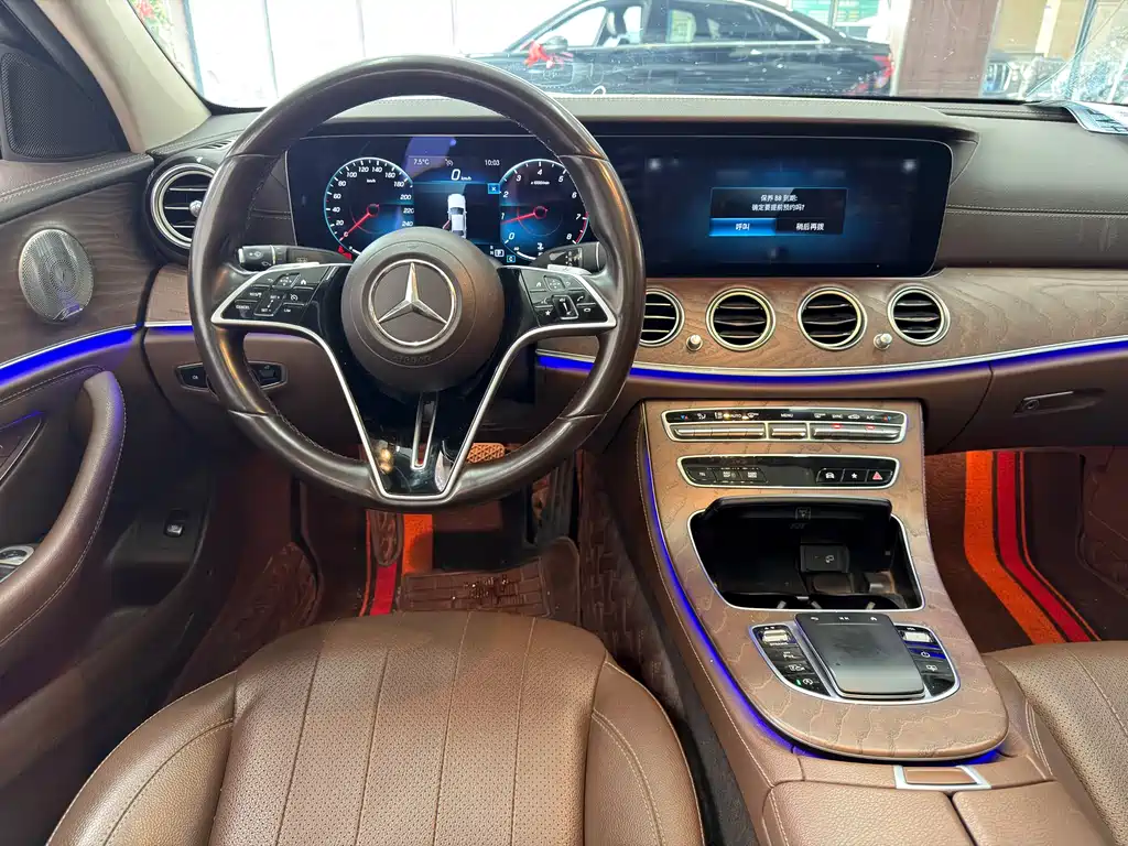 MERCEDES-BENZ E CLASS