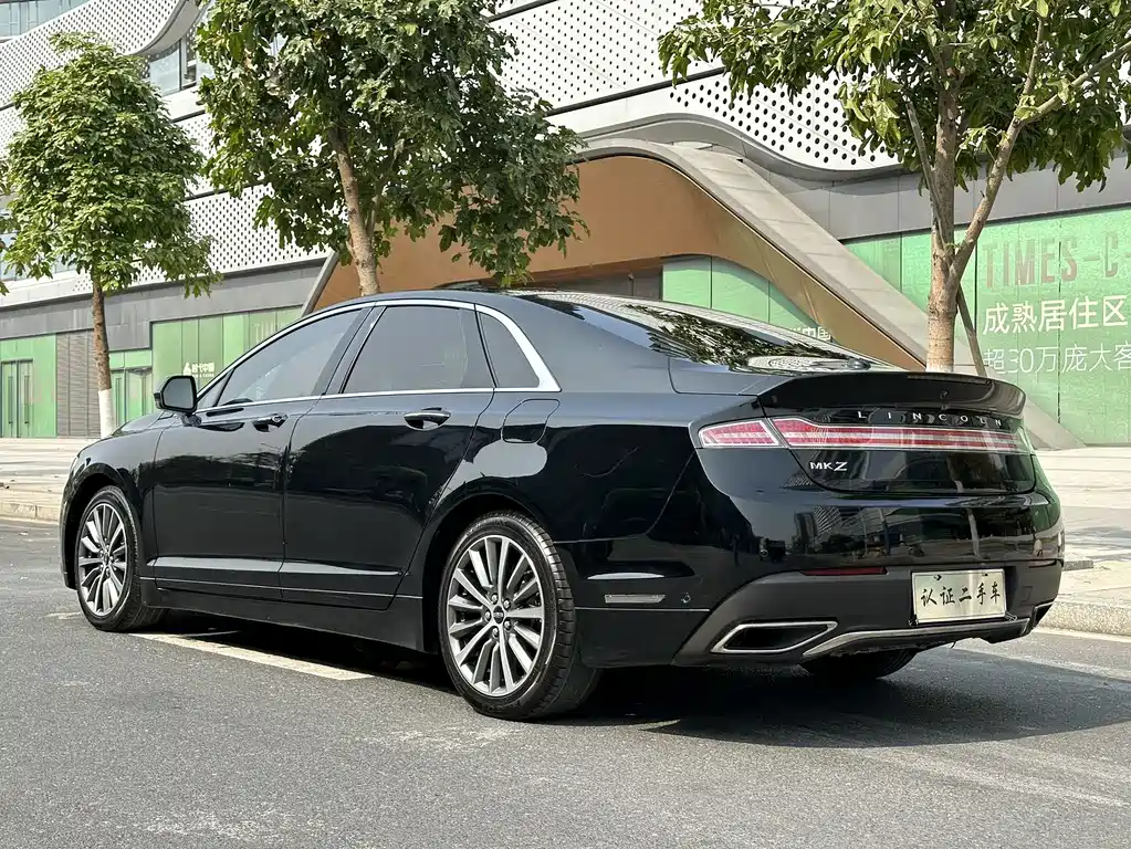 Lincoln MKZ 2018 2.0T