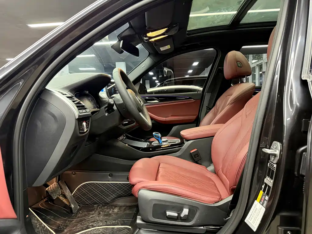 BMW iX3 — миниатюра 4
