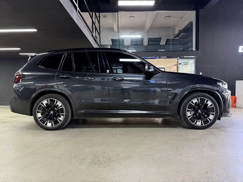 BMW iX3 — миниатюра 10