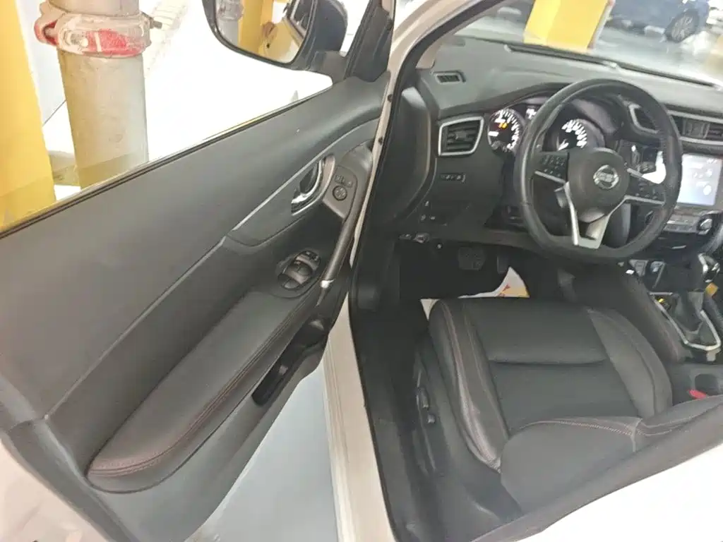 Nissan Qashqai — миниатюра 16
