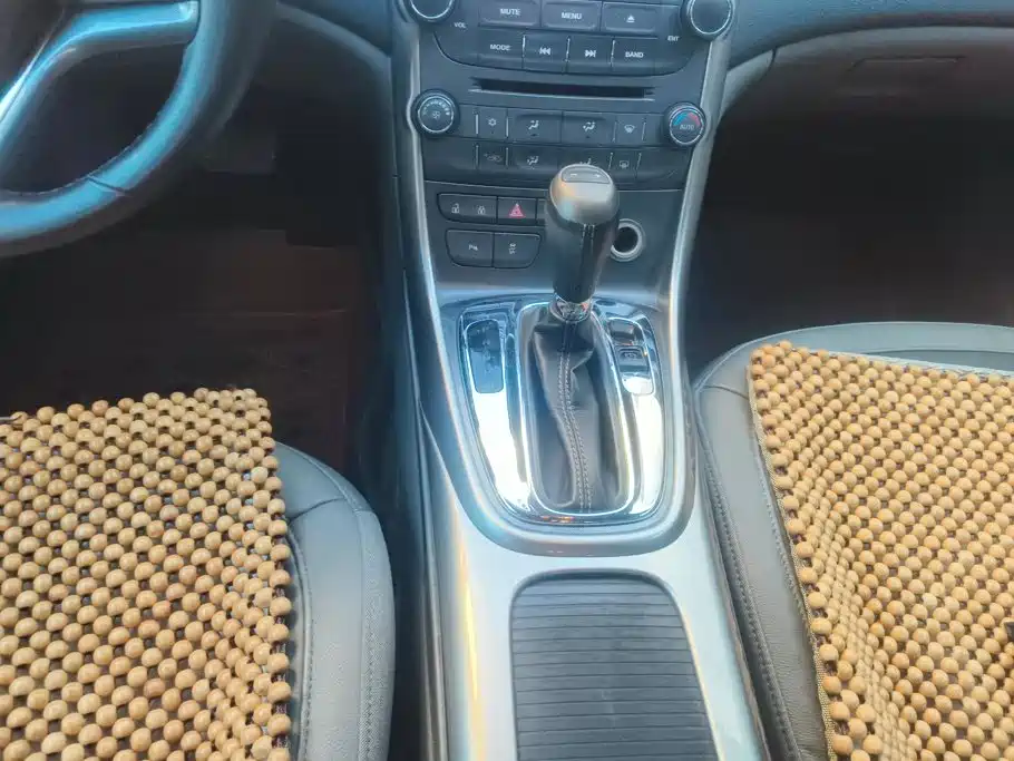 Chevrolet Malibu — миниатюра 16