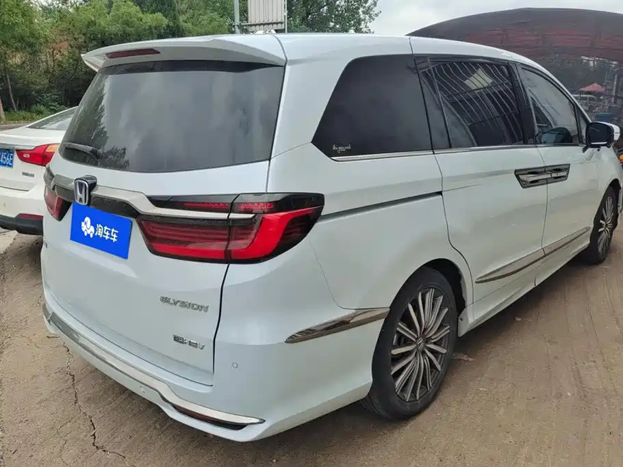 Honda Elysion — миниатюра 3