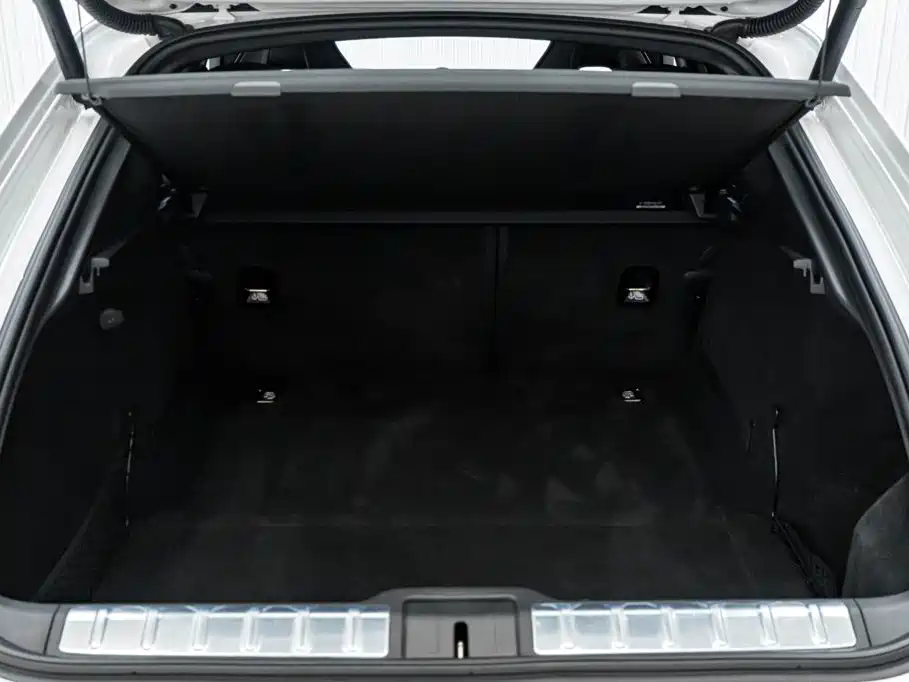 Porsche Panamera — миниатюра 12