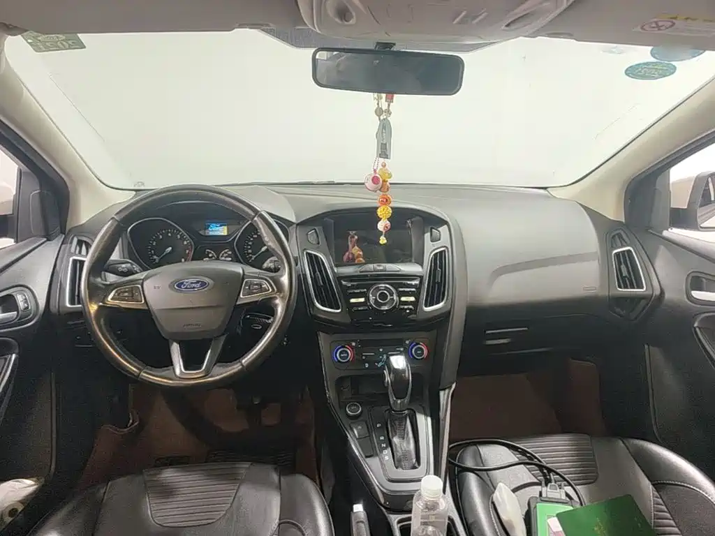 Ford Focus — миниатюра 10