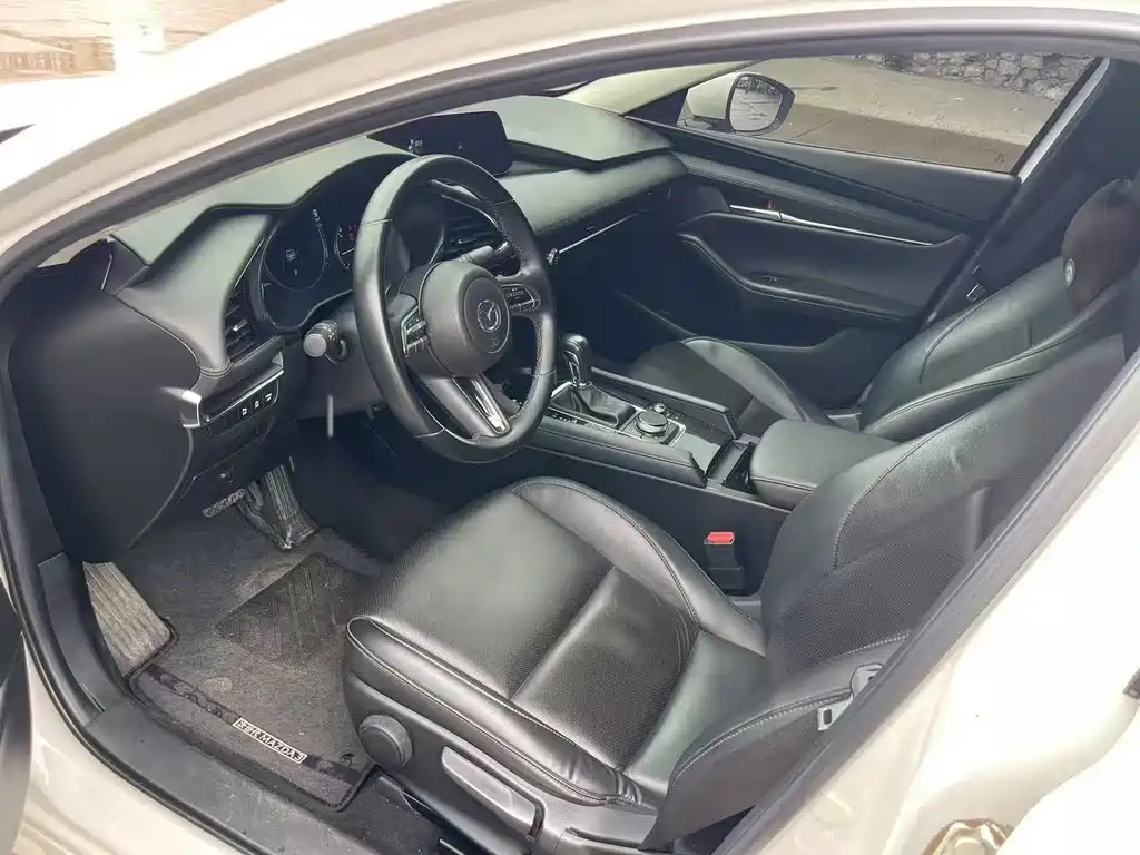 Mazda 3 Axela — миниатюра 9