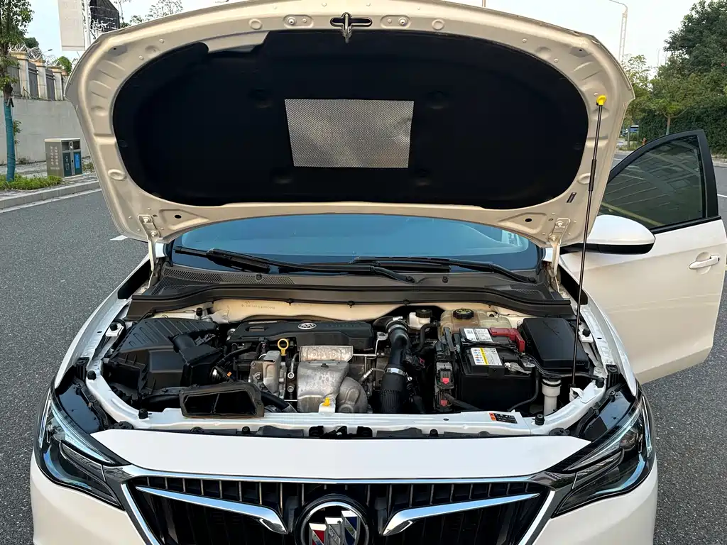 Buick Excelle — миниатюра 18