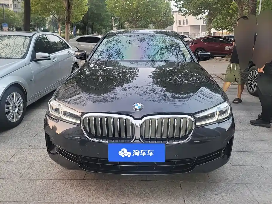 BMW 5 Series — миниатюра 2