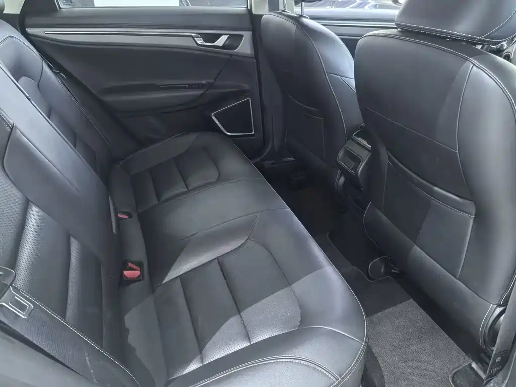 Geely Emgrand GL — миниатюра 7