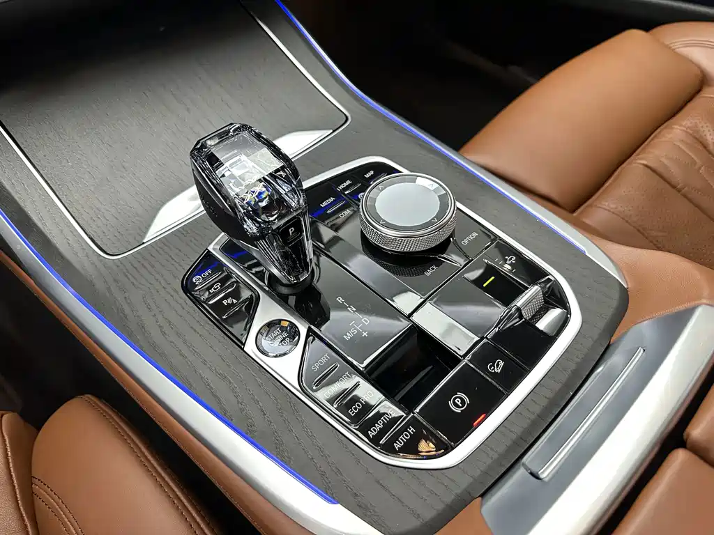 BMW X7 — миниатюра 17