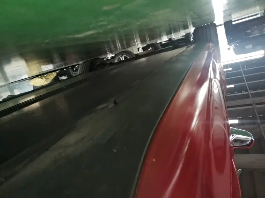 Tesla Model 3 — миниатюра 22