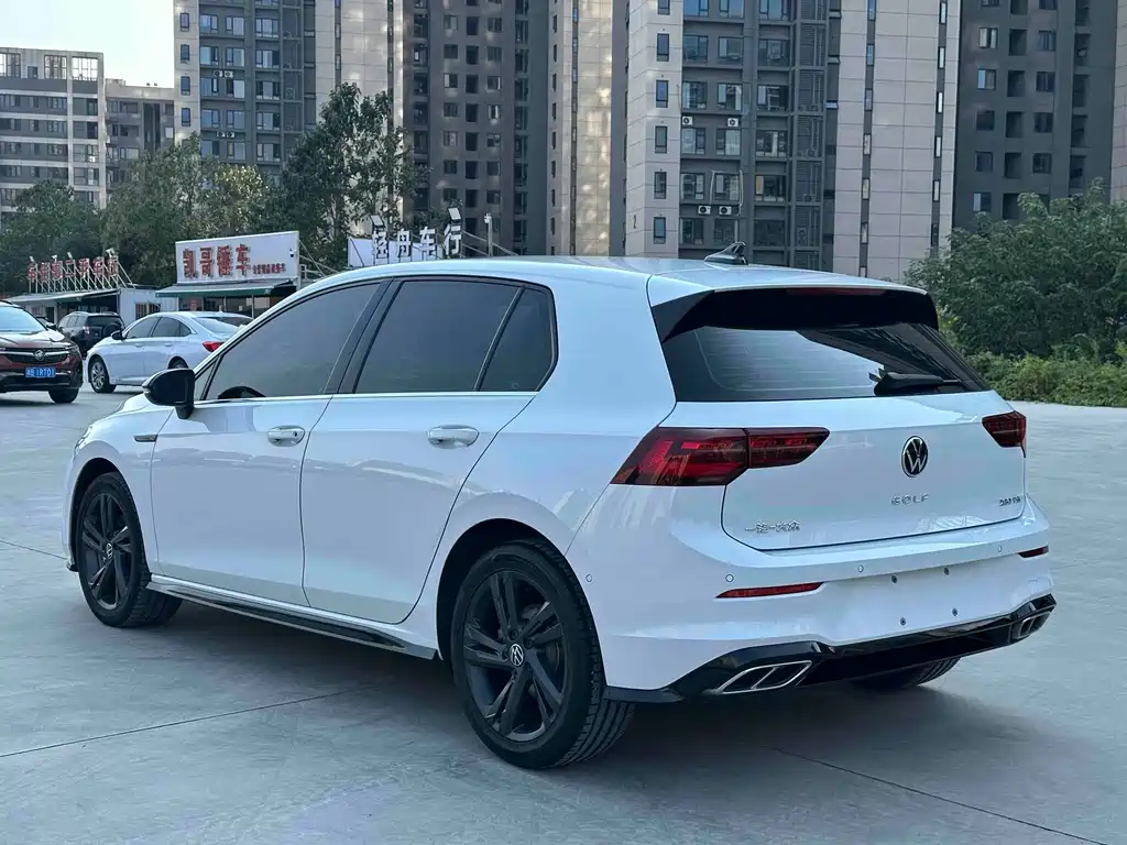 Volkswagen Golf — миниатюра 4