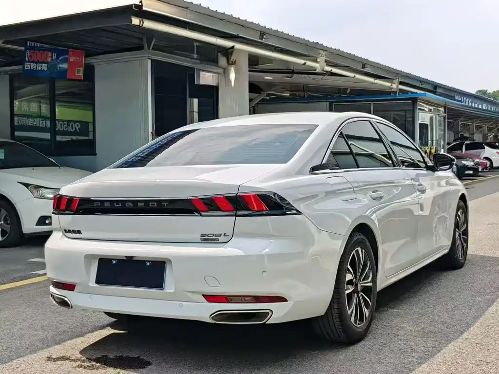 Peugeot 508 — миниатюра 7