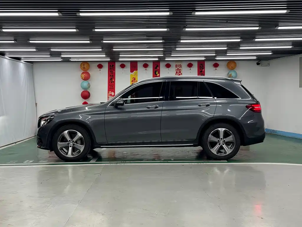 Mercedes-Benz GLC 2017 GLC 260 4MATIC Luxury