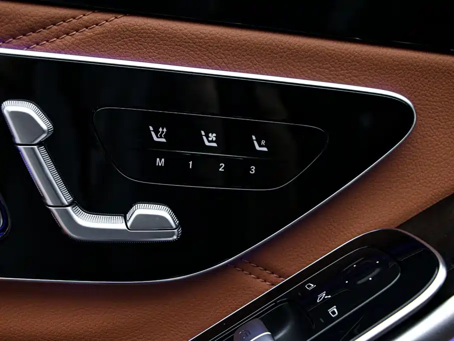 Mercedes-Benz S-Class — миниатюра 13