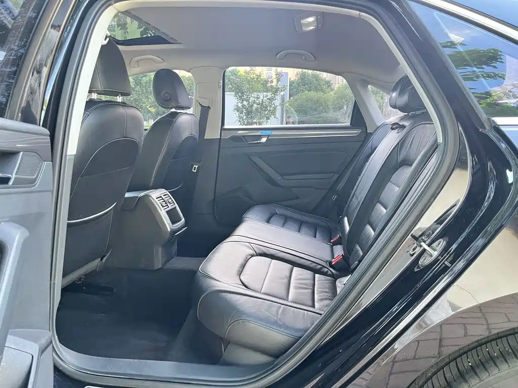 Volkswagen Passat — миниатюра 5