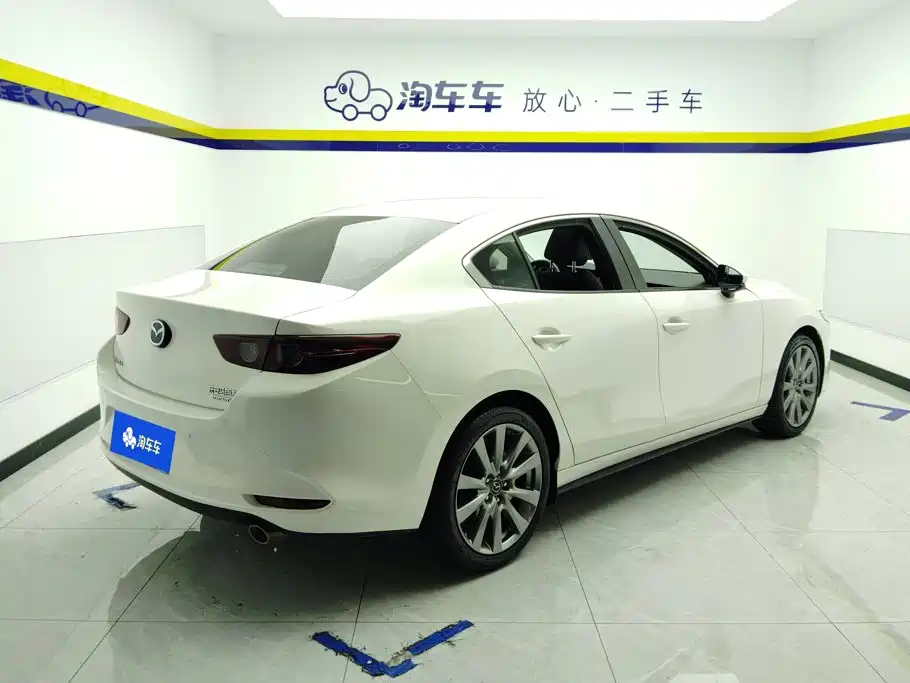 Mazda 3 Axela — миниатюра 3