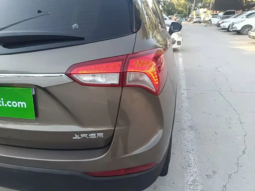 Buick Envision Plus — миниатюра 8