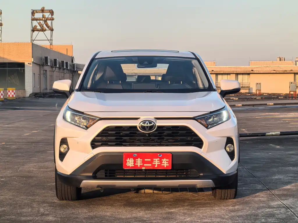 Toyota RAV4 — миниатюра 2