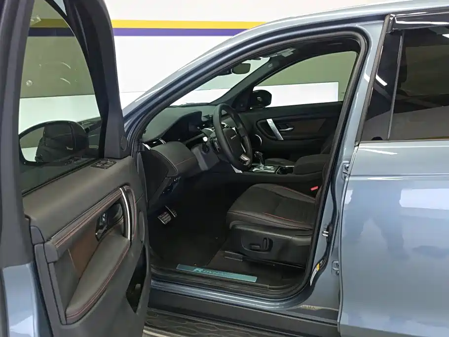 Land Rover Discovery Sport — миниатюра 9