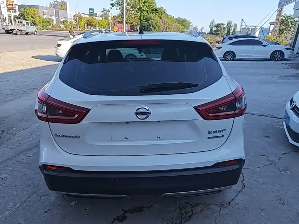 Nissan Qashqai — миниатюра 6