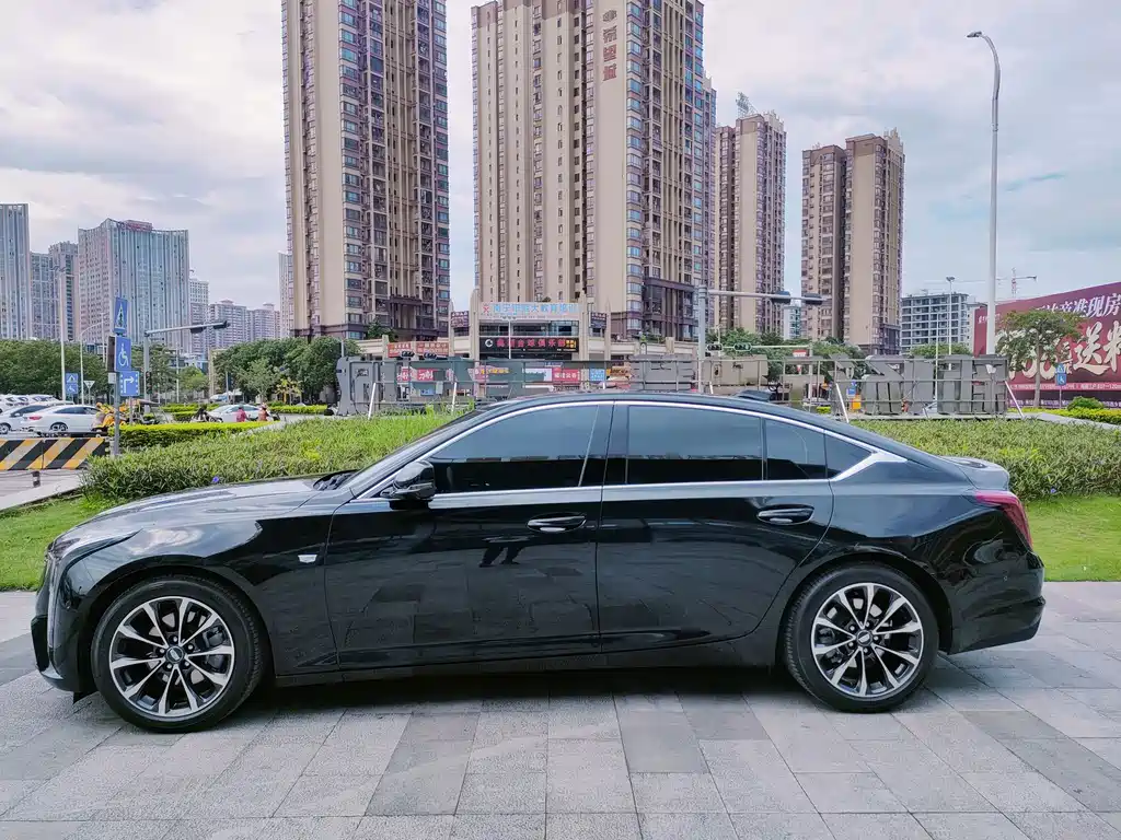 Cadillac CT5 — миниатюра 5