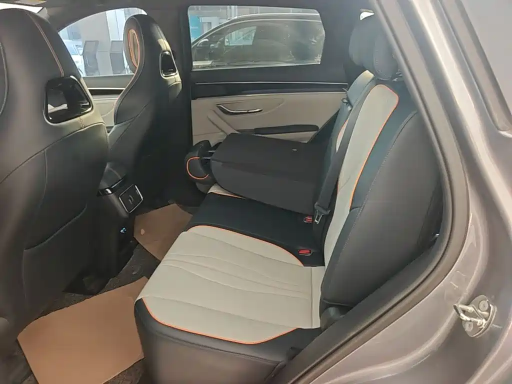 BYD PLUS New Energy — миниатюра 17