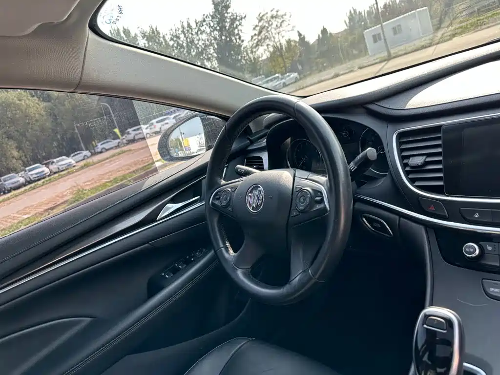Buick LaCrosse — миниатюра 19