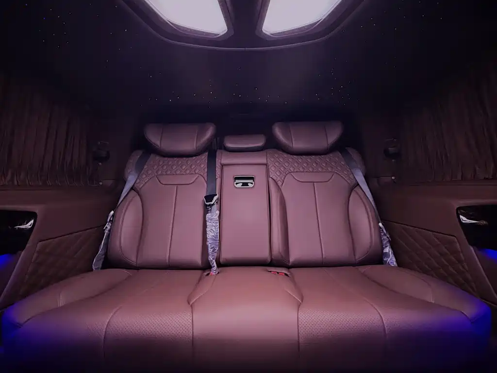 Mercedes-Benz Vito 2024 2.0T 7 мест