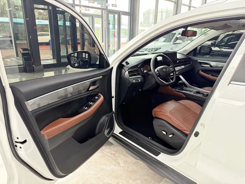 Geely Vision X6 — миниатюра 7
