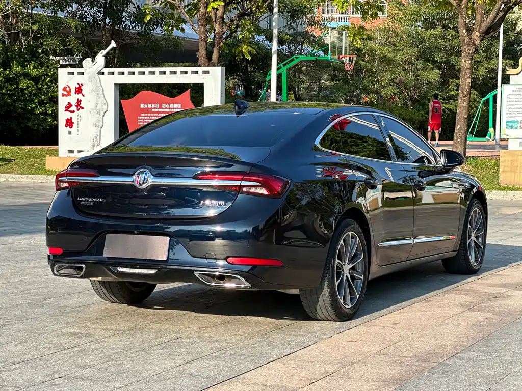 Buick LaCrosse — миниатюра 7
