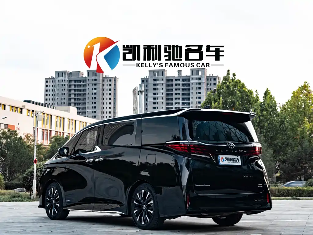 Toyota Alphard — миниатюра 4