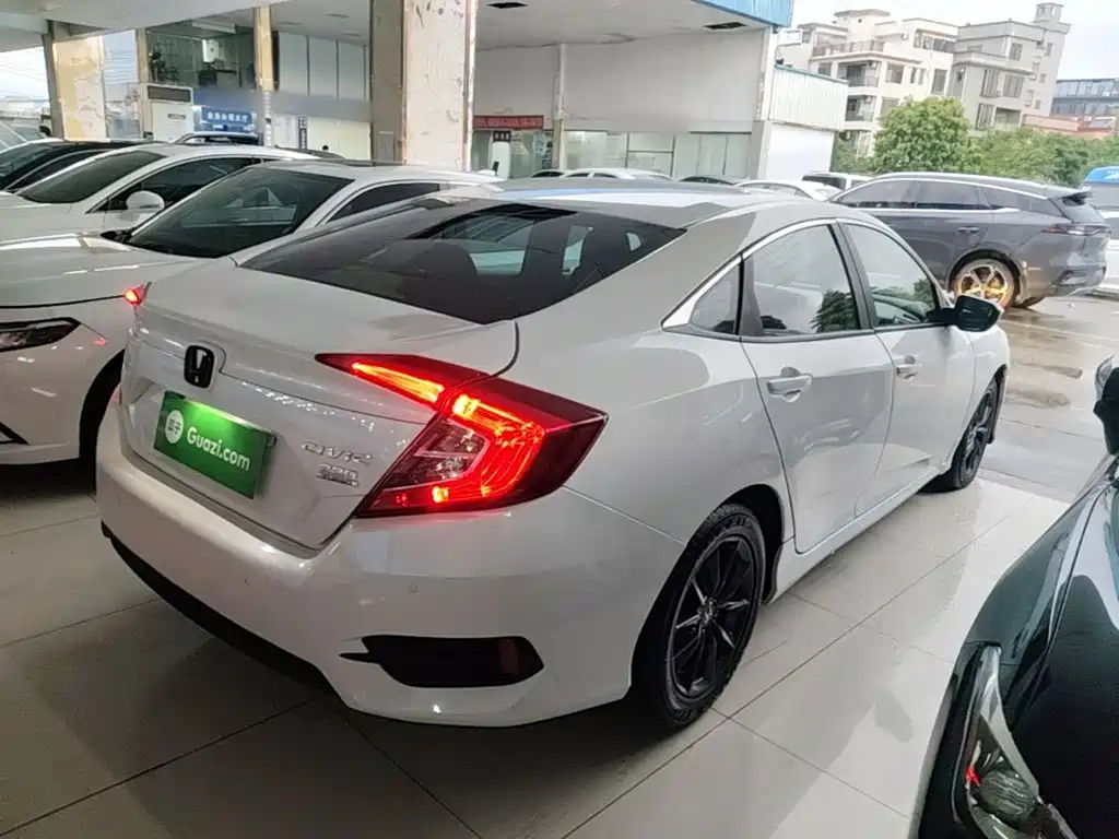 Honda Civic — миниатюра 7