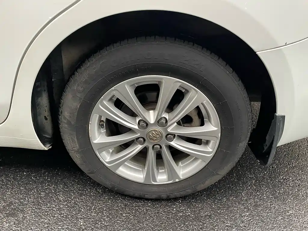 Buick Excelle — миниатюра 9