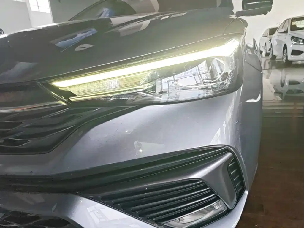 Roewe i5 — миниатюра 24