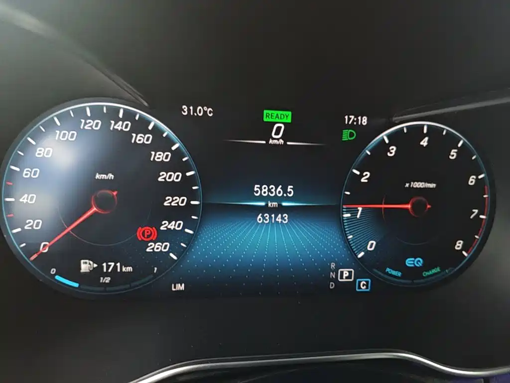 Mercedes-Benz C-Class (Import) — миниатюра 12