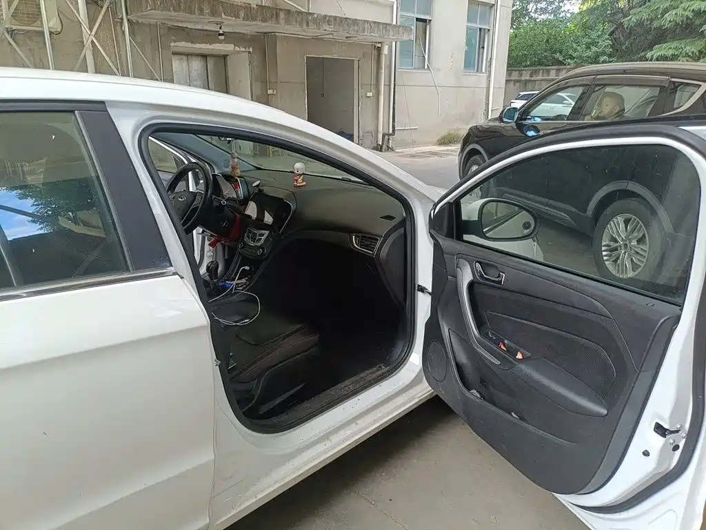 Chery Arrizo 5 — миниатюра 18