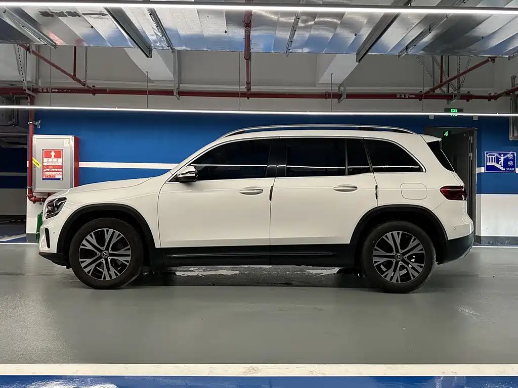 Mercedes-Benz GLB — миниатюра 4