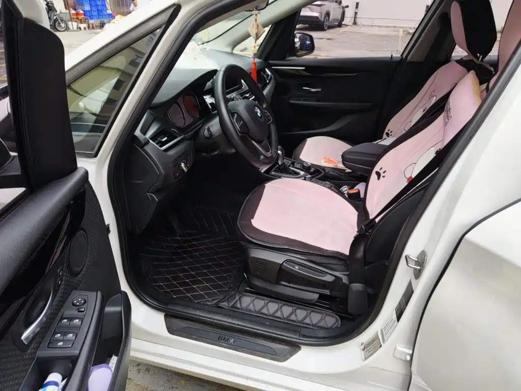BMW 2 Series Active Tourer — миниатюра 14
