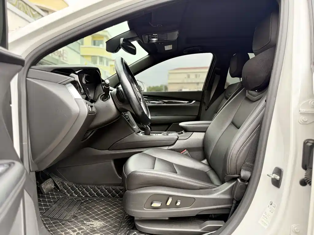Cadillac XT5 — миниатюра 10