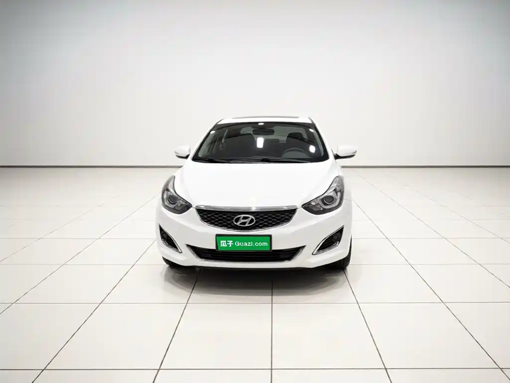 Hyundai Elantra Langdong — миниатюра 2