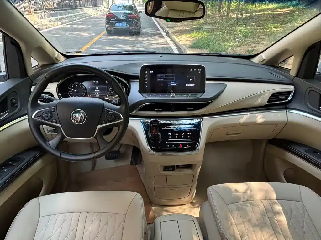 Buick GL8 2023 652T Luxury