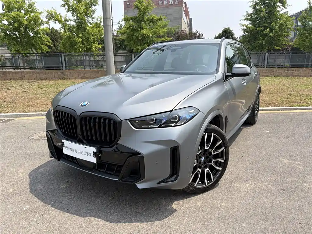 BMW X5 2025 xDrive 40Li M Sport Night Package