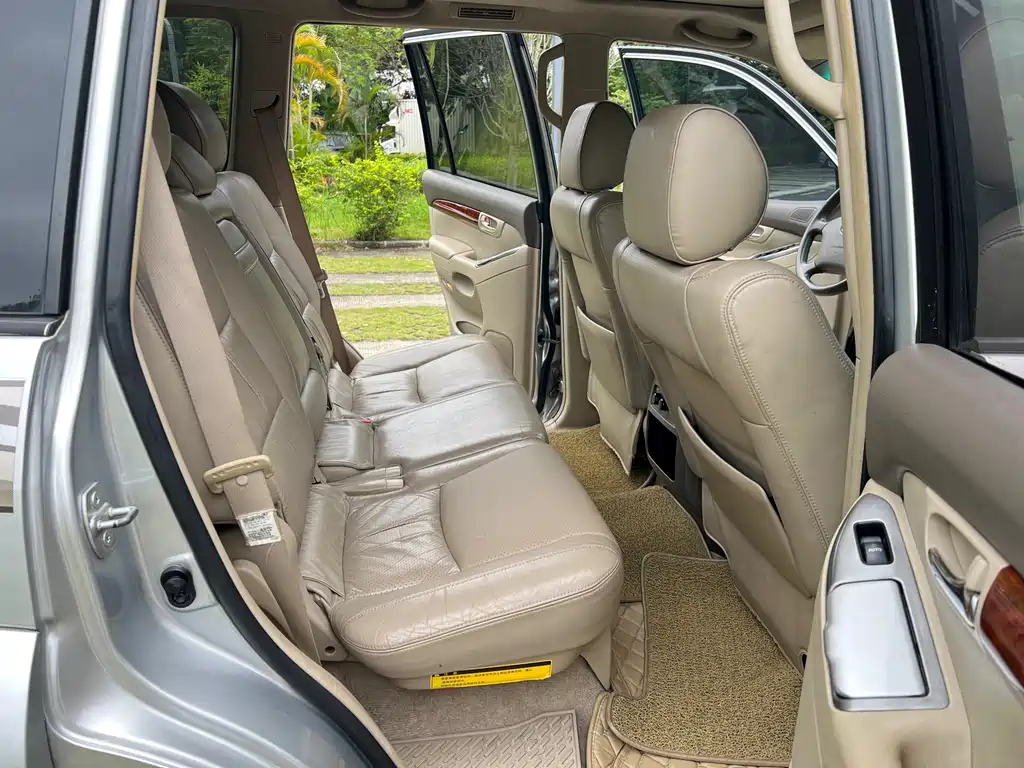Toyota Land Cruiser Prado 2006 4.0L AT VX