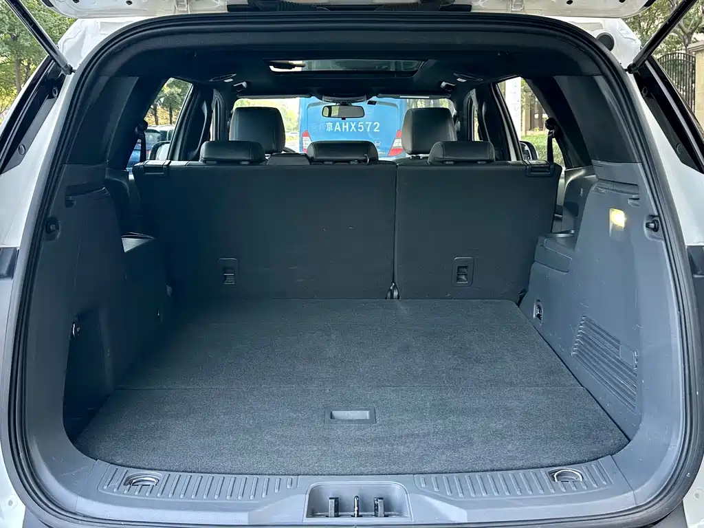 Ford Everest — миниатюра 14